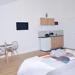 Lsquare-residence Apartment *